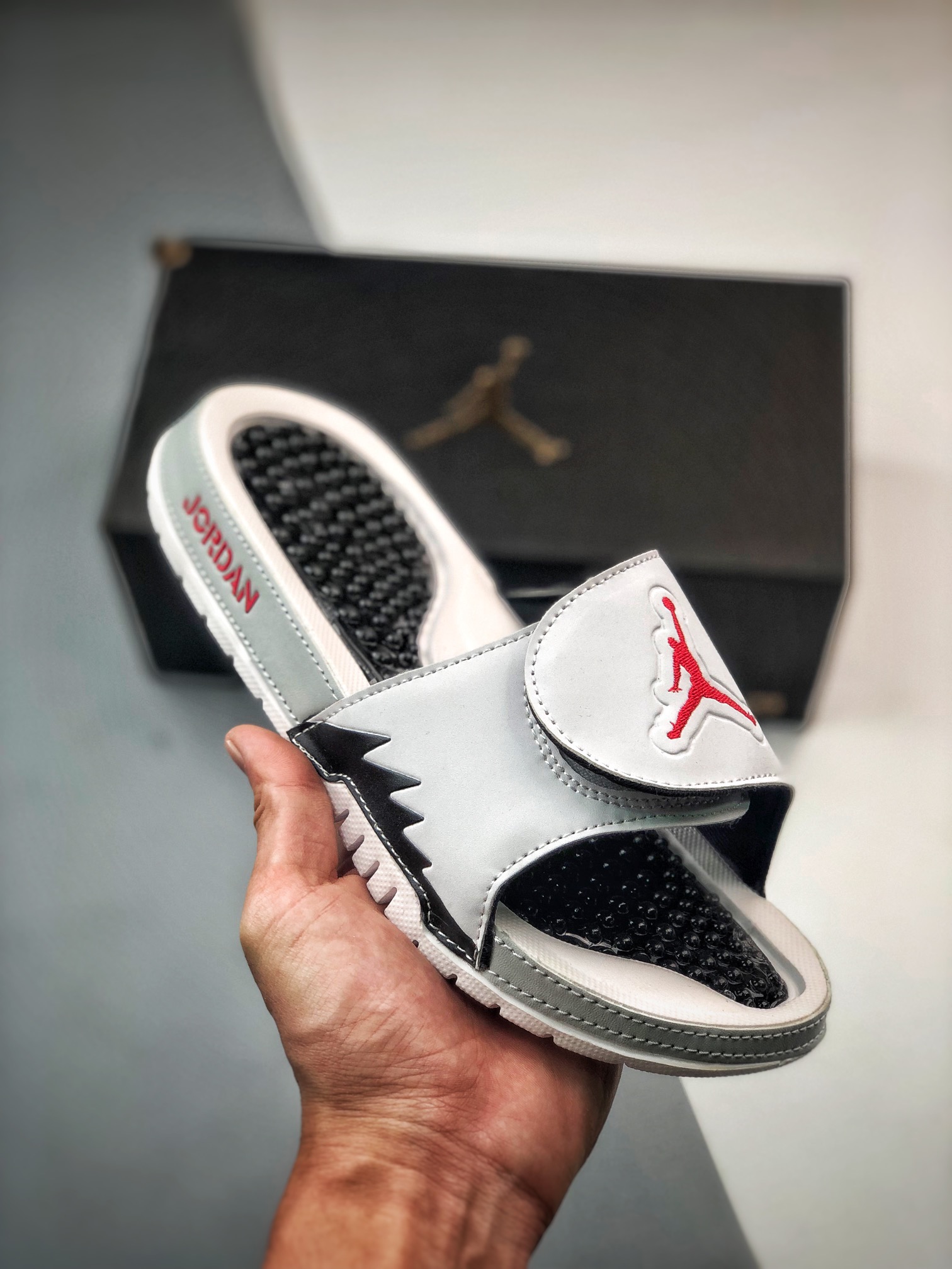 Unisex Fashion Slippers