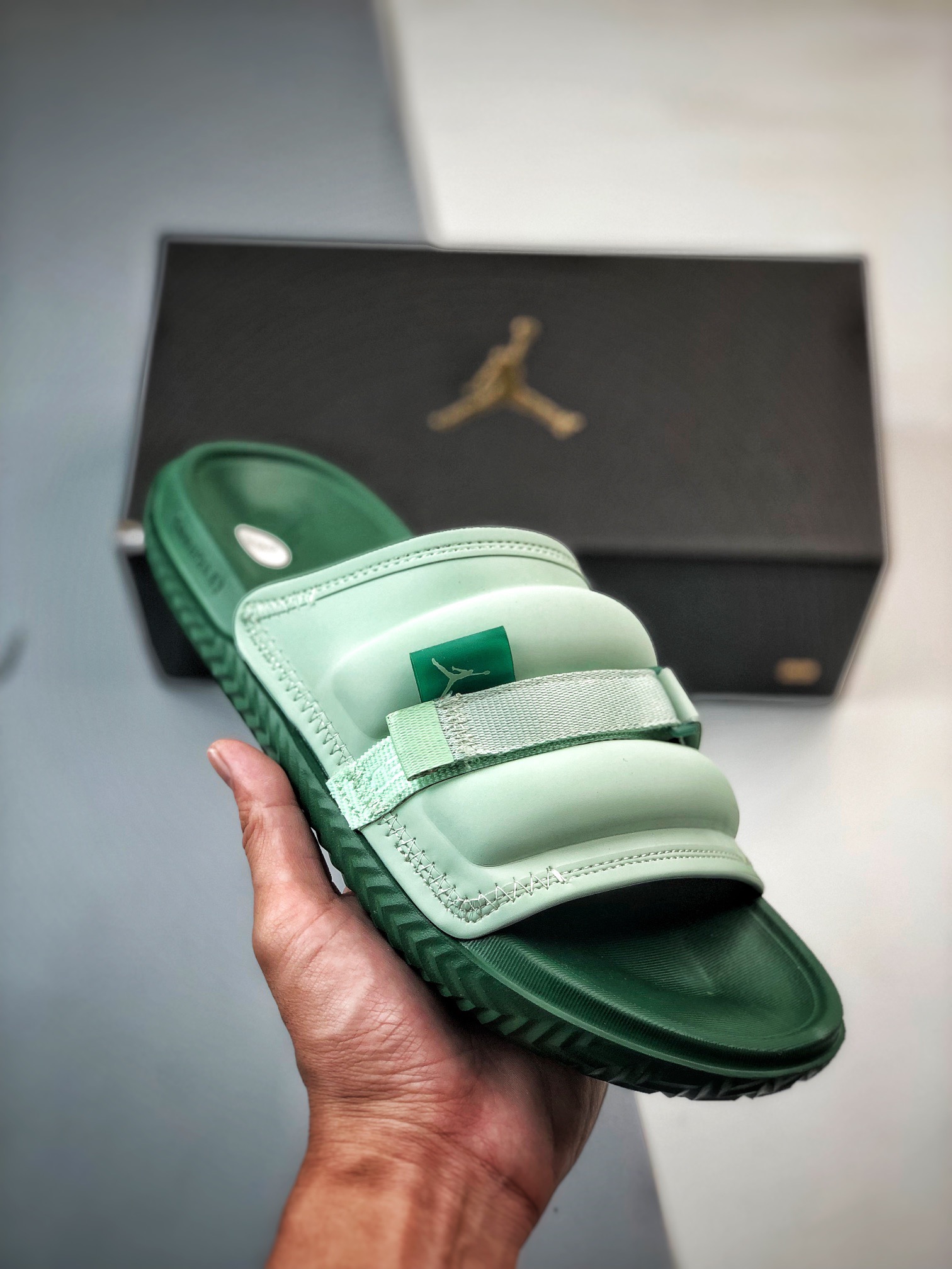 Unisex Fashion Slippers