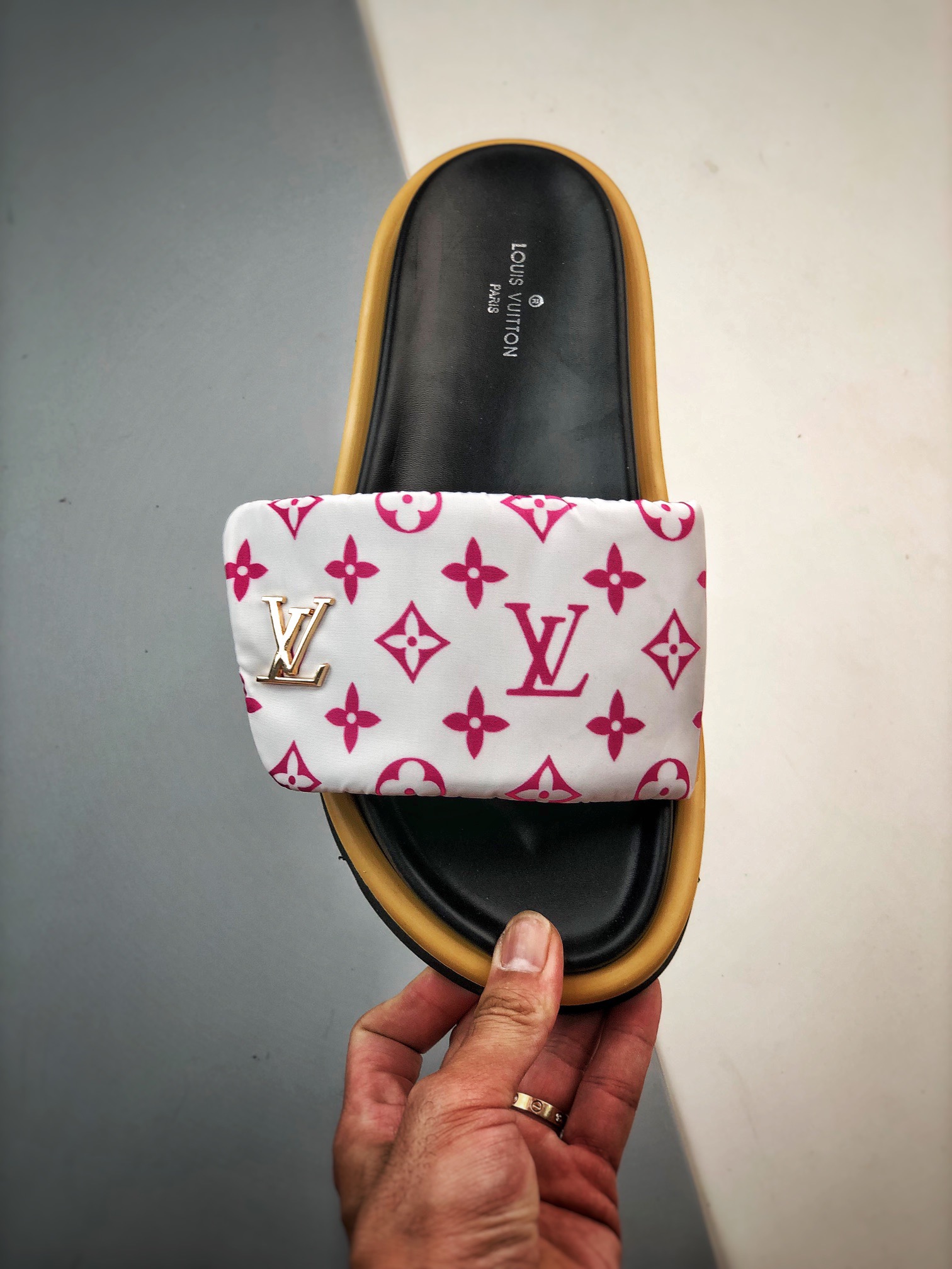 Unisex Fashion Slippers