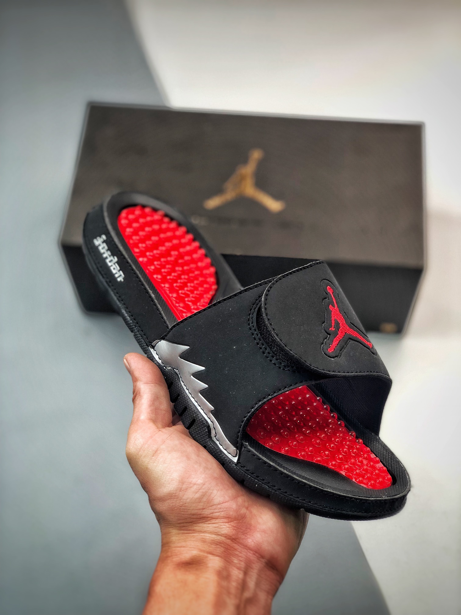 Unisex Fashion Slippers