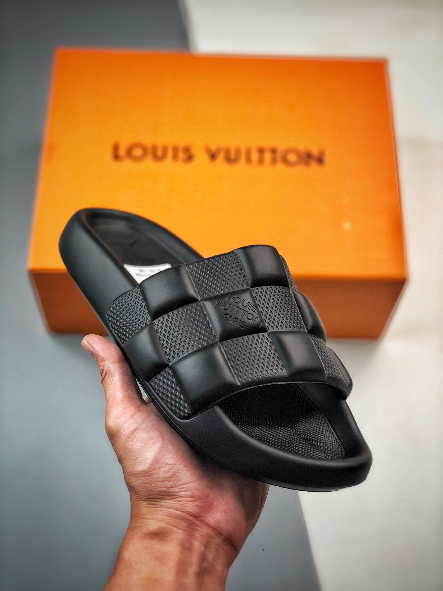 Unisex Fashion Slippers