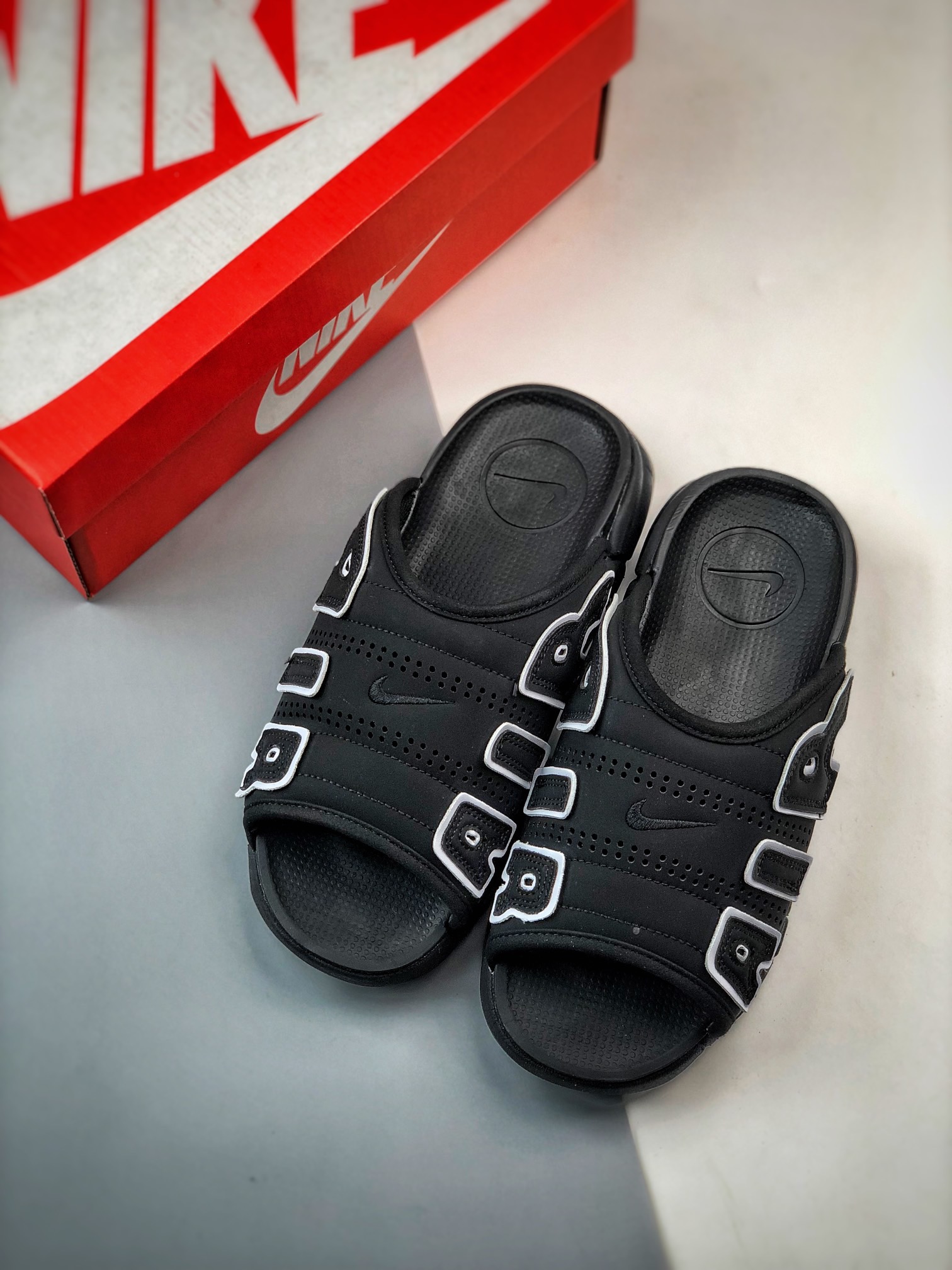 Unisex Fashion Slippers