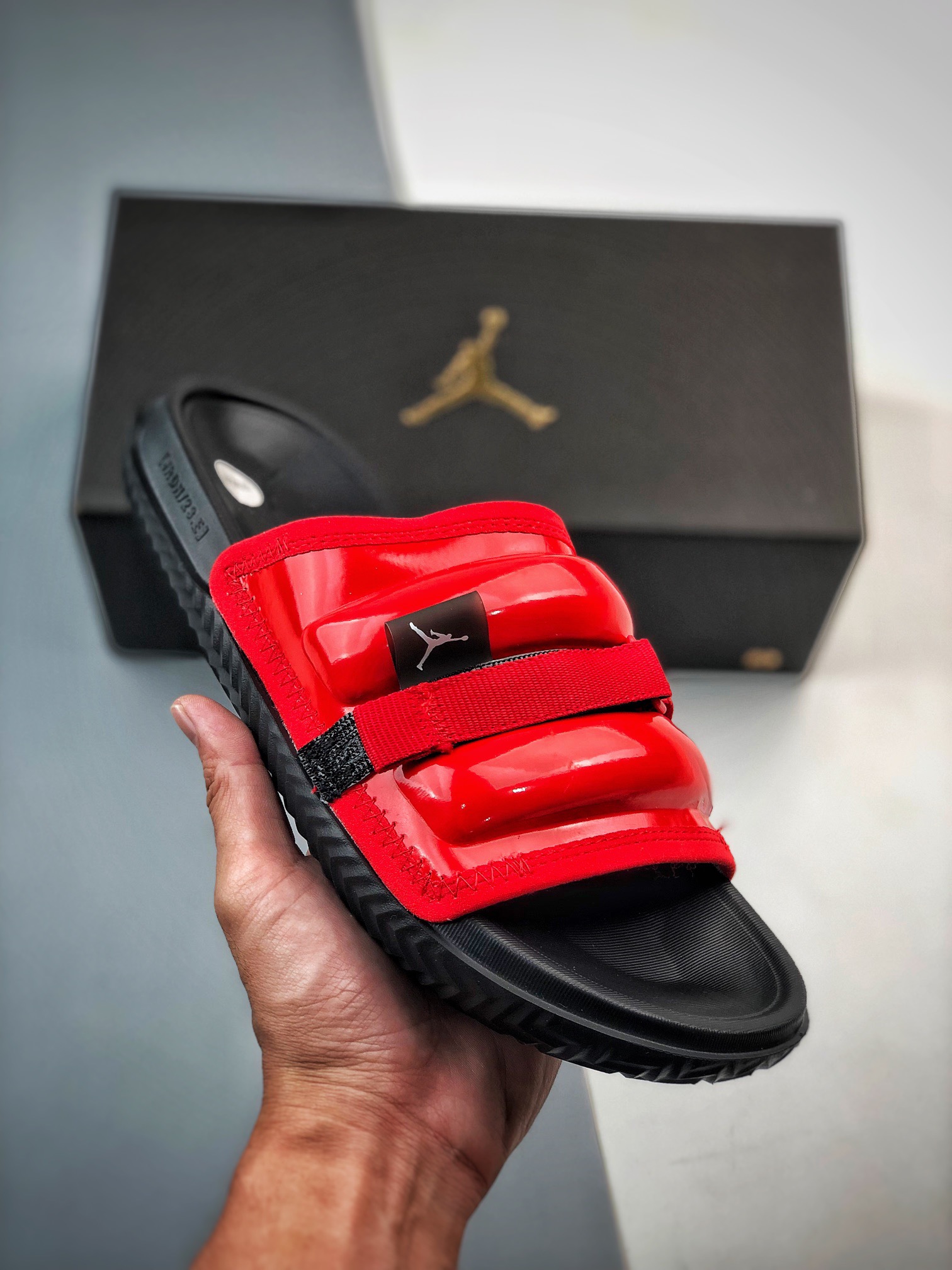 Unisex Fashion Slippers