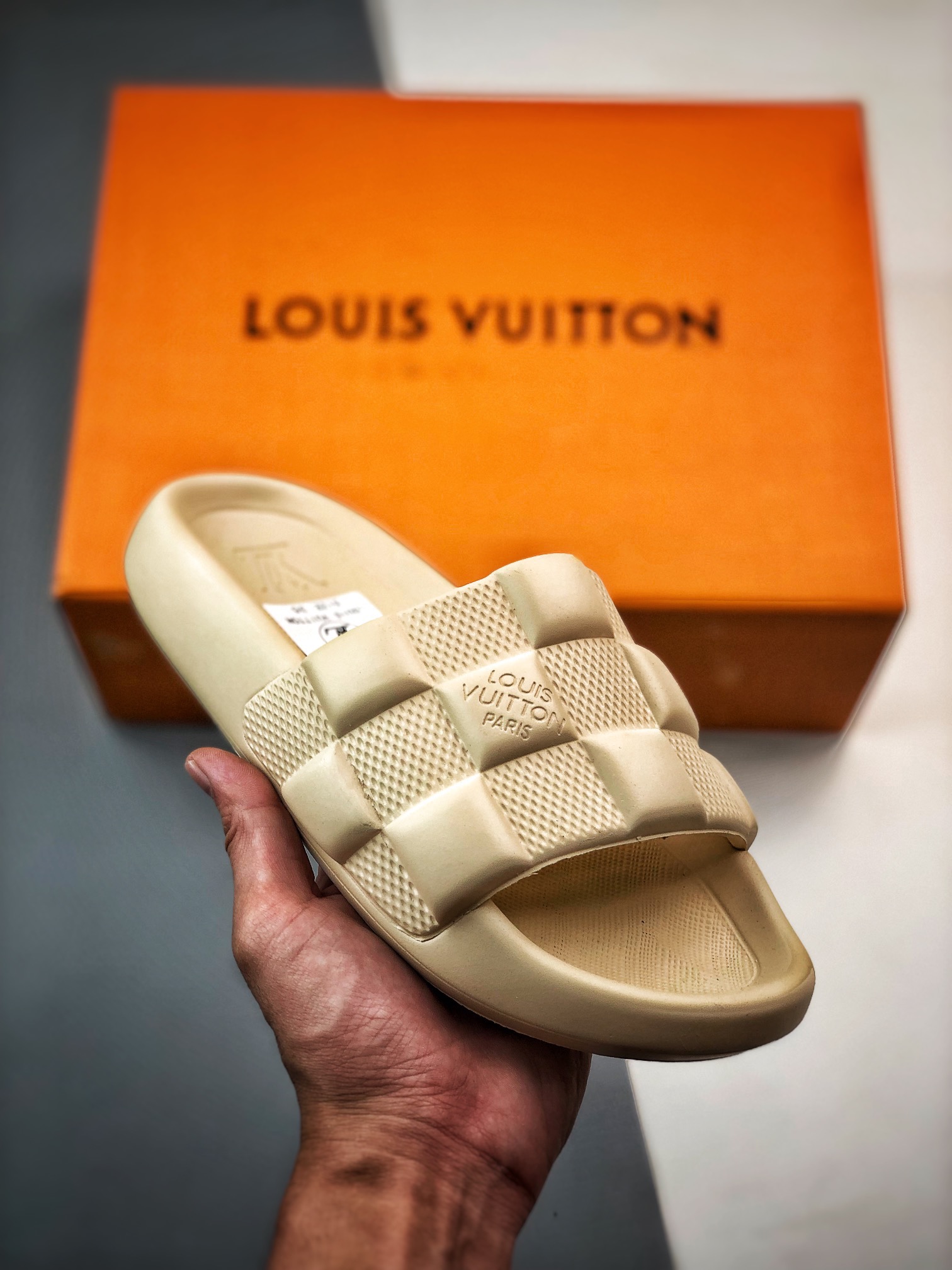 Unisex Fashion Slippers