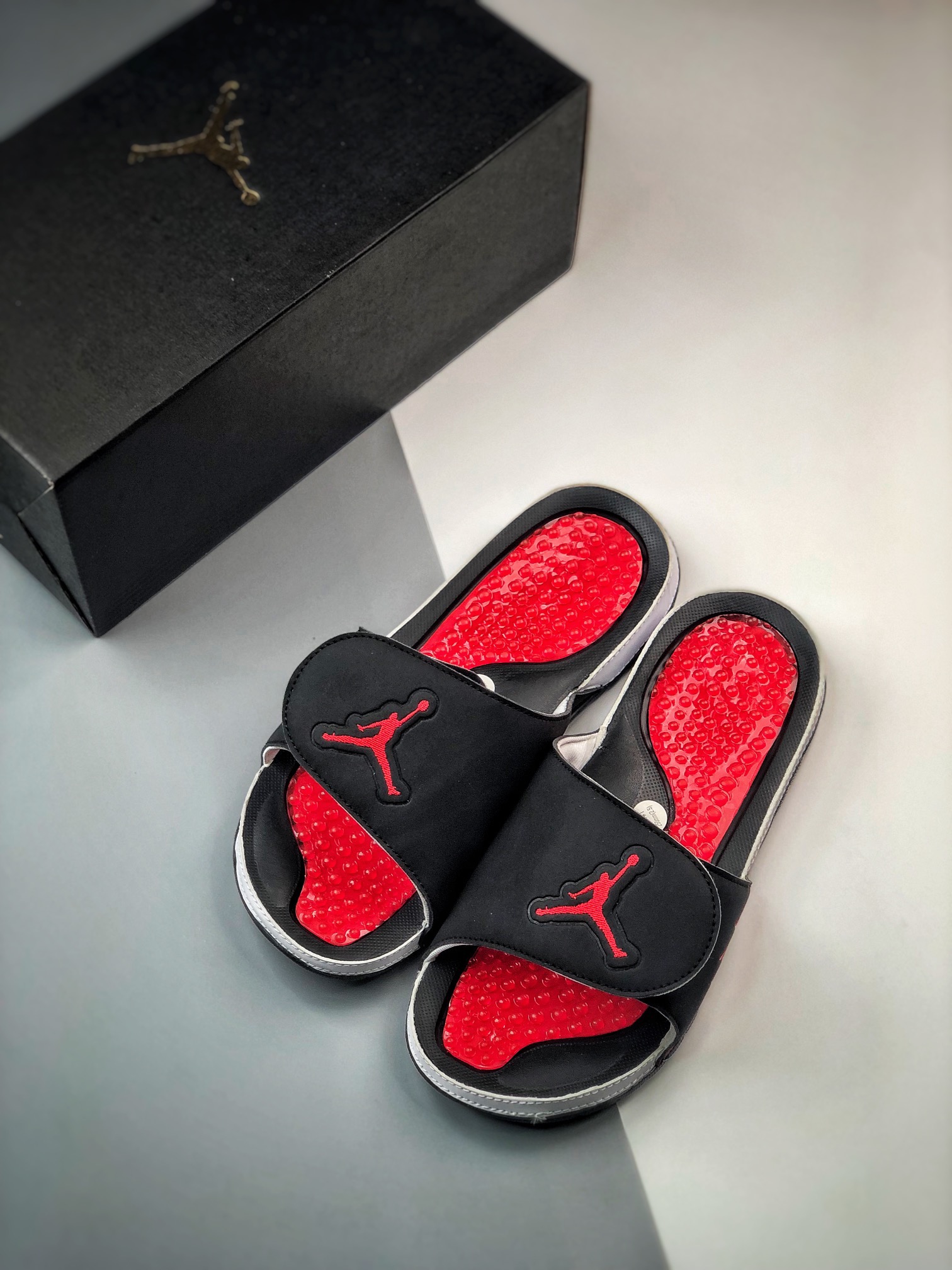 Unisex Fashion Slippers