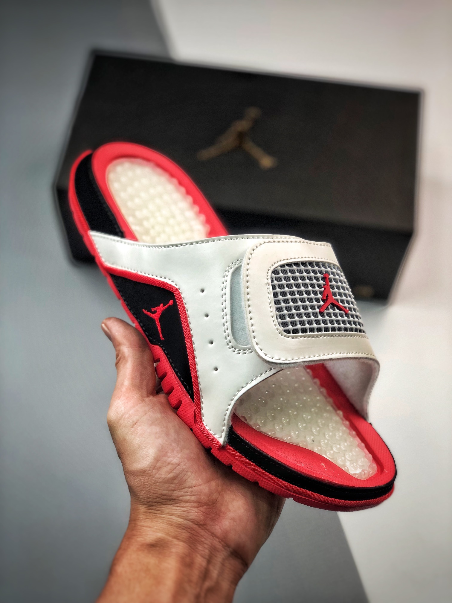 Unisex Fashion Slippers