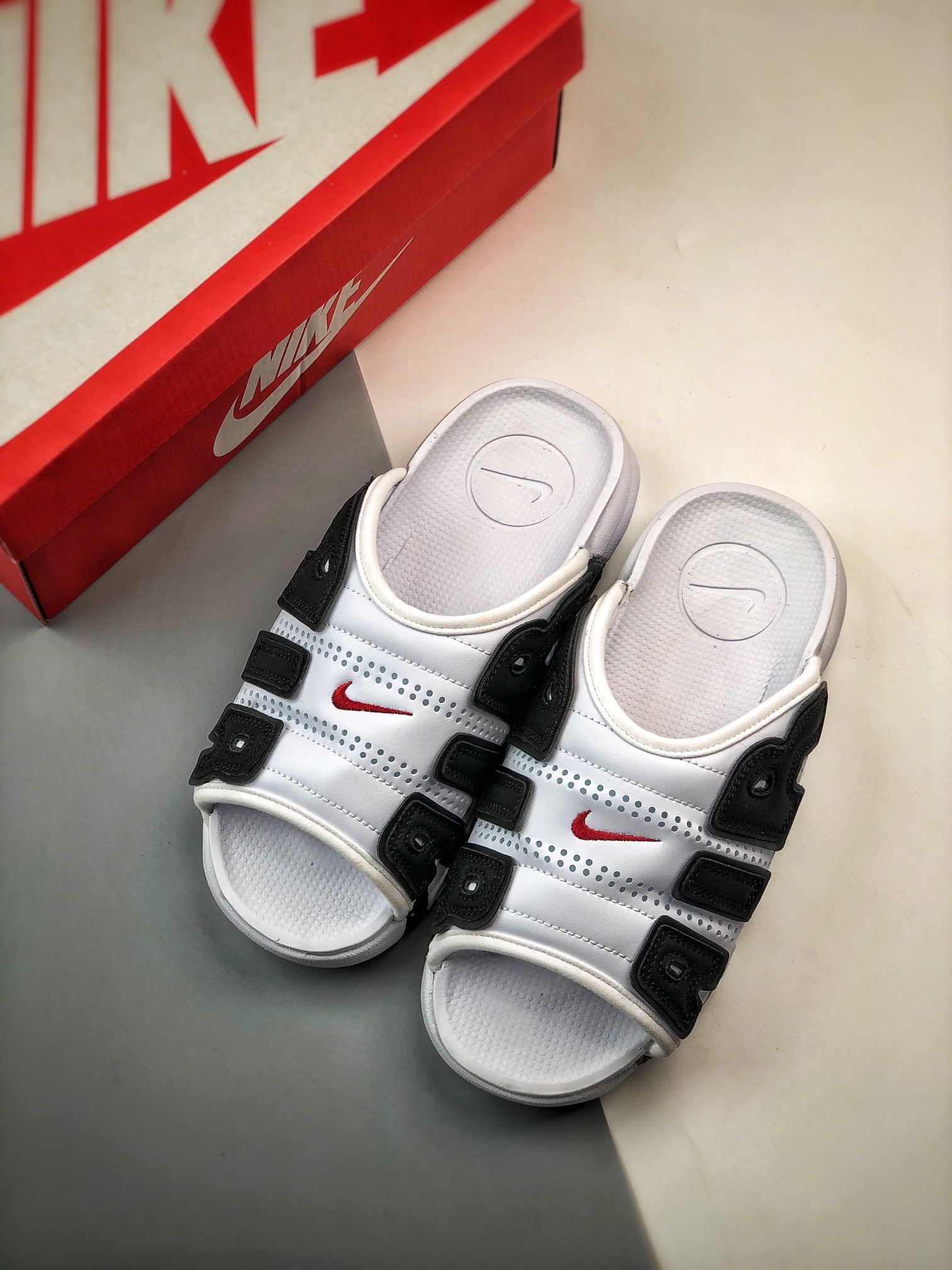 Unisex Fashion Slippers