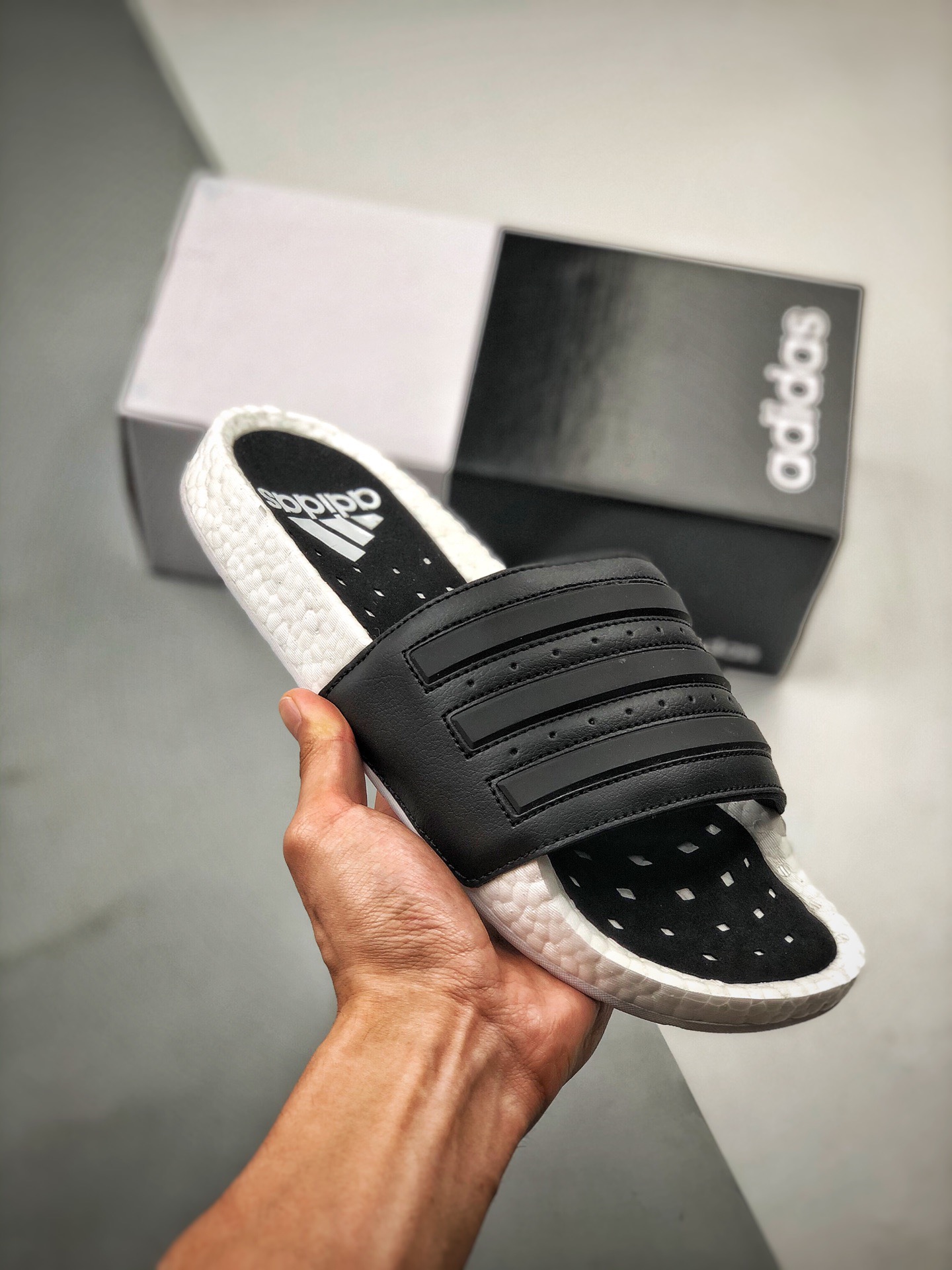 Unisex Fashion Slippers