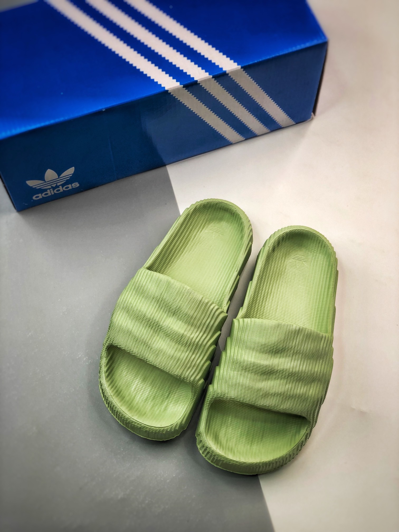 Unisex Fashion Slippers