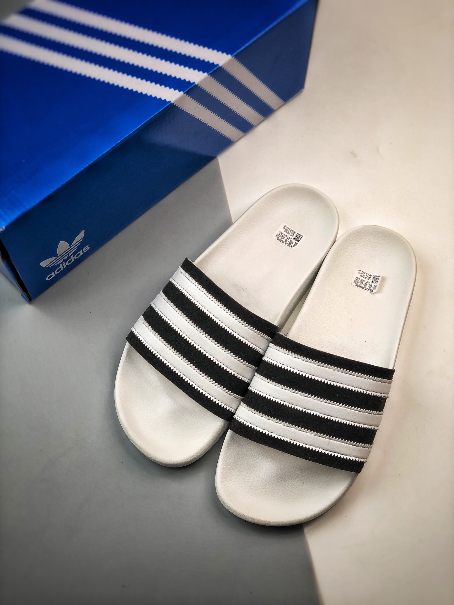 Unisex Fashion Slippers