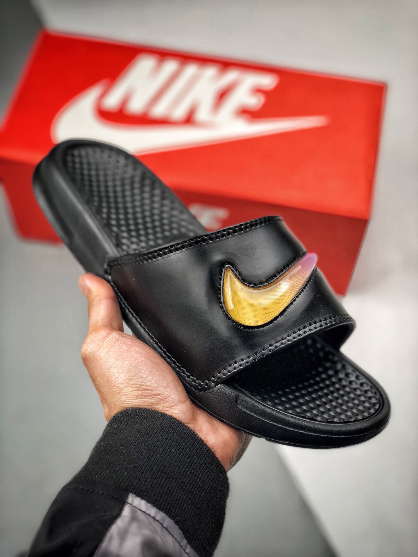 Unisex Fashion Slippers