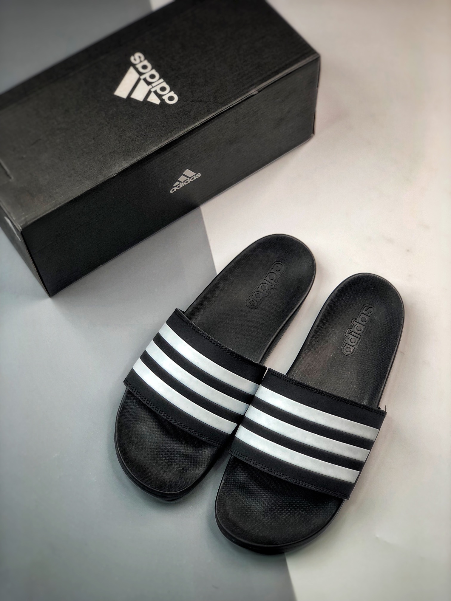 Unisex Fashion Slippers