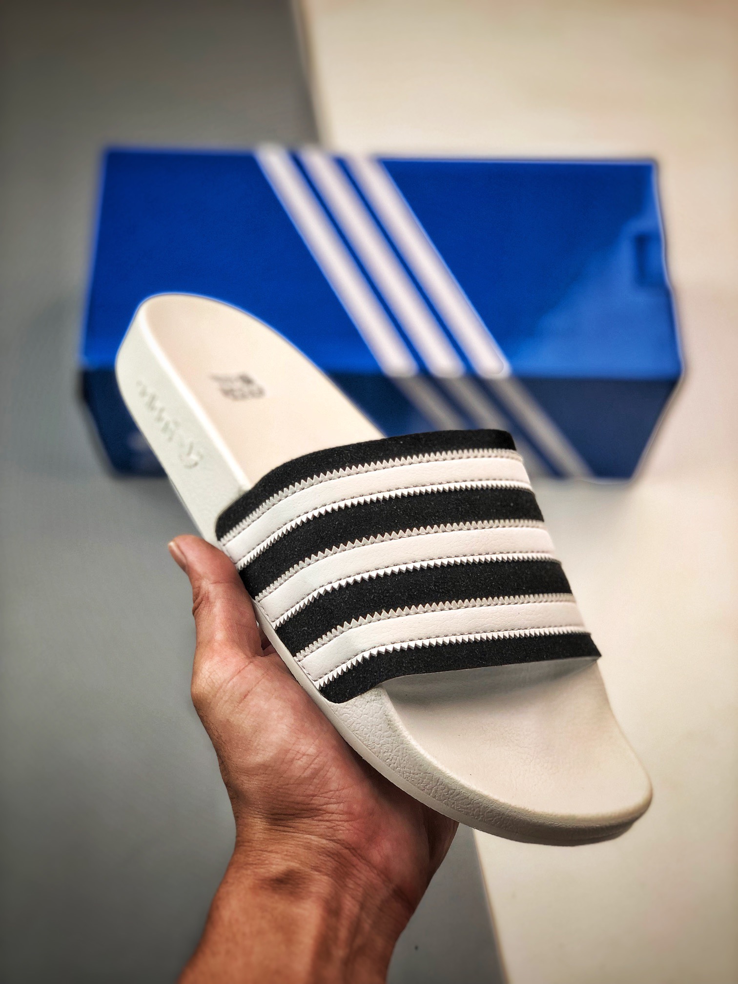 Unisex Fashion Slippers