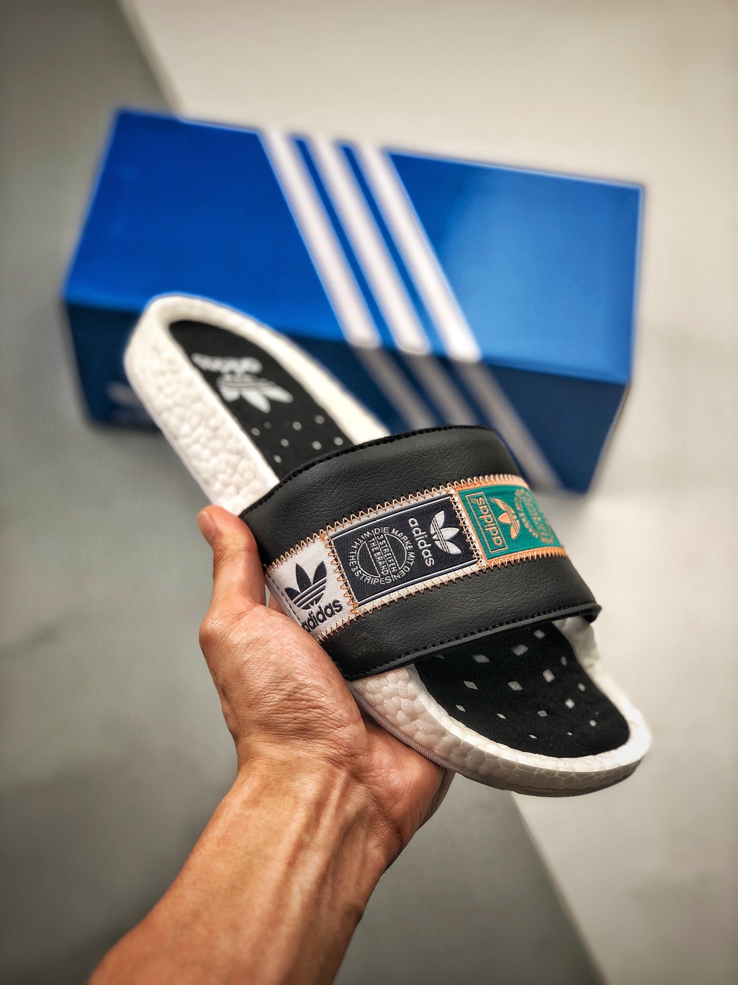 Unisex Fashion Slippers