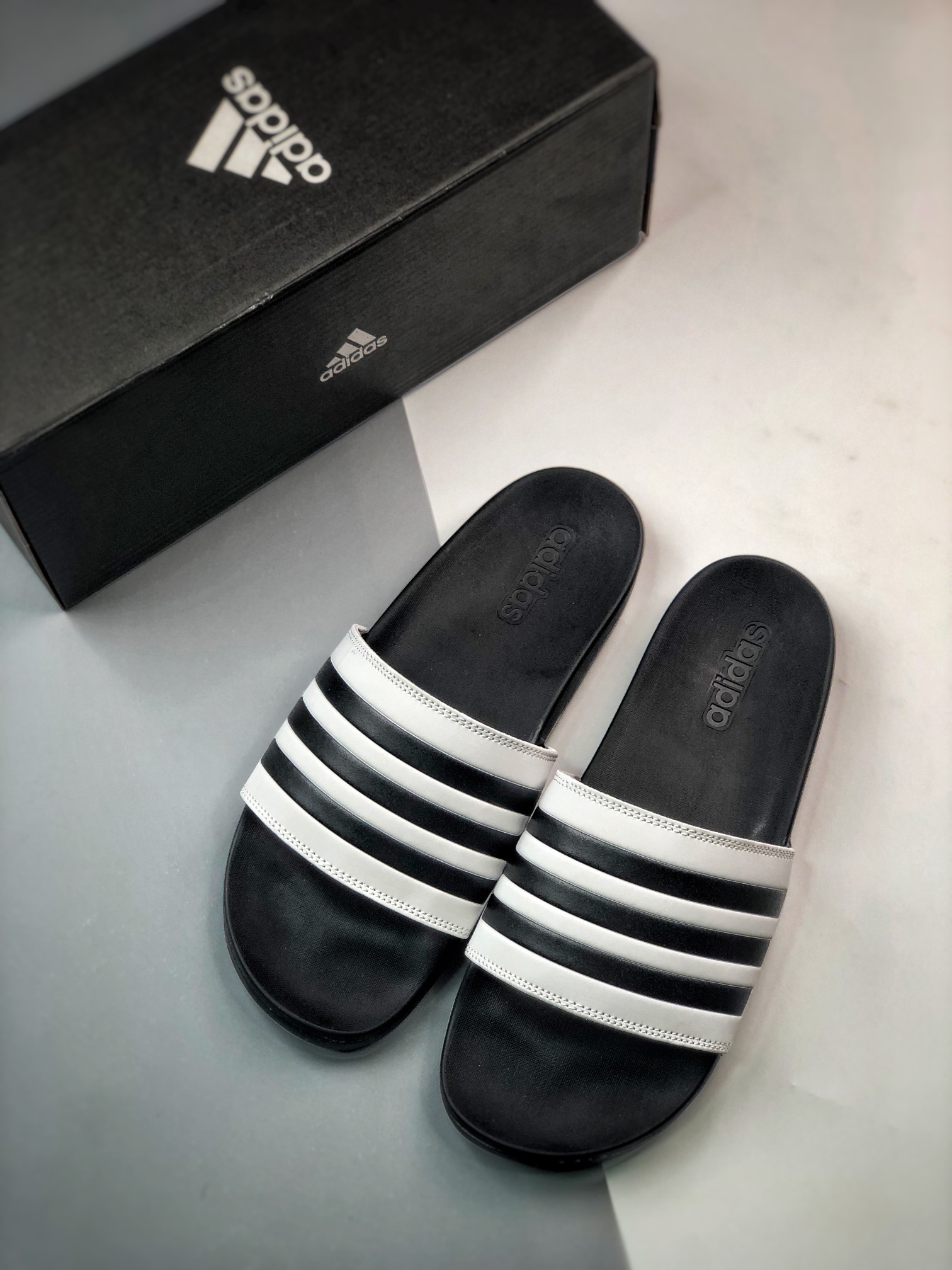 Unisex Fashion Slippers