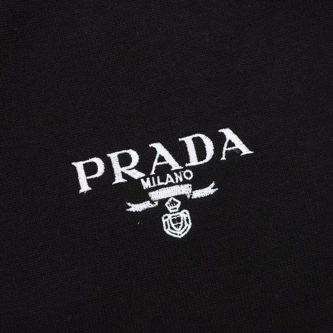 Prada 23Fw embroidered logo crew neck sweater