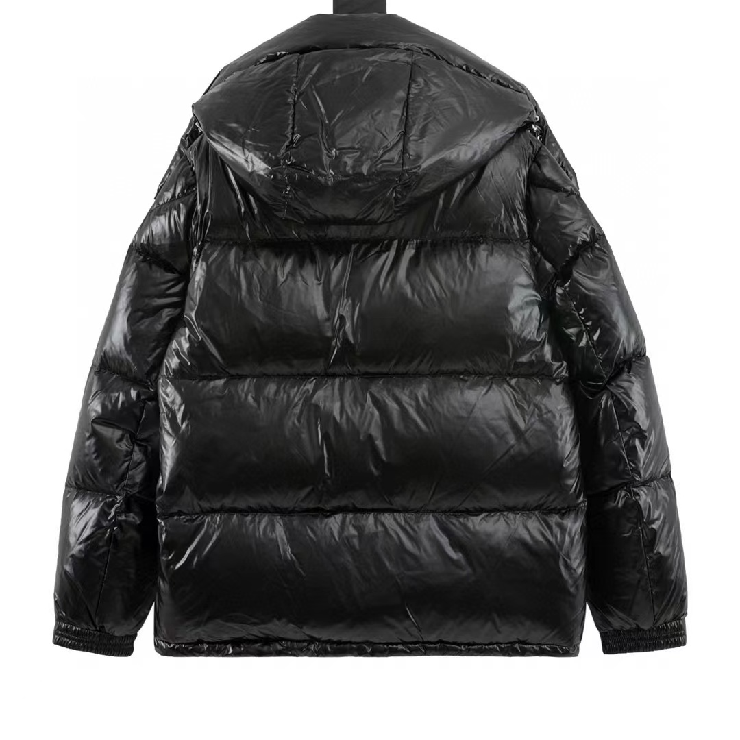 Masked webbing hooded down jacket