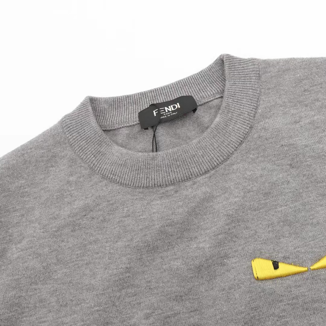 Fendi 23Fw embroidered monster eyes crew neck sweater