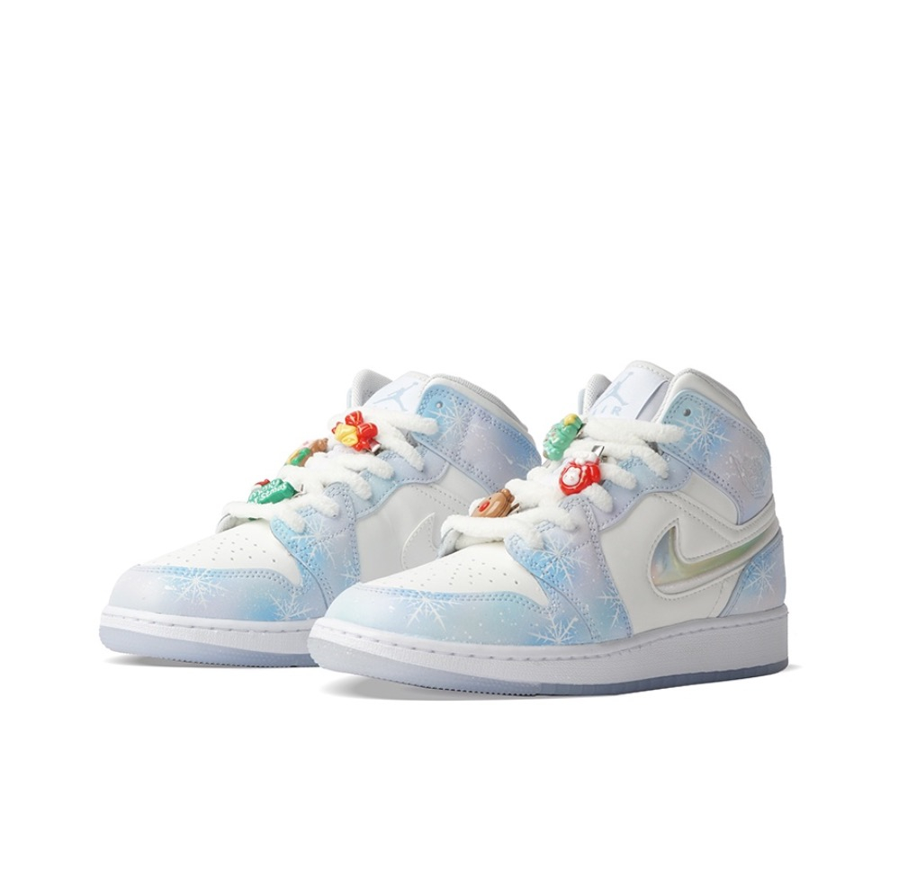 Air Jordan 1 Retro High OG Basketball Shoes