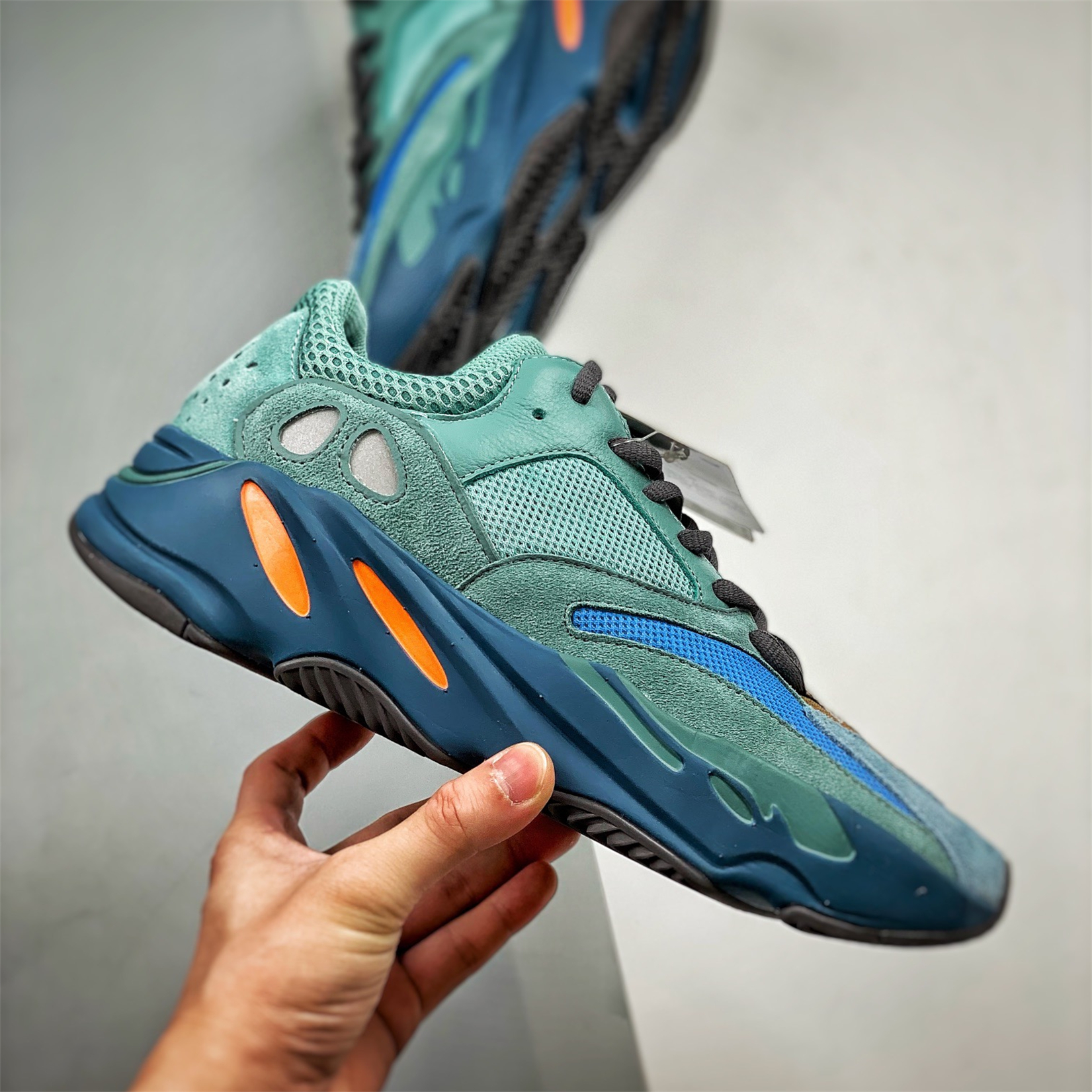 Unisex Yeezy Boost 700 Fashion Casual Shoes