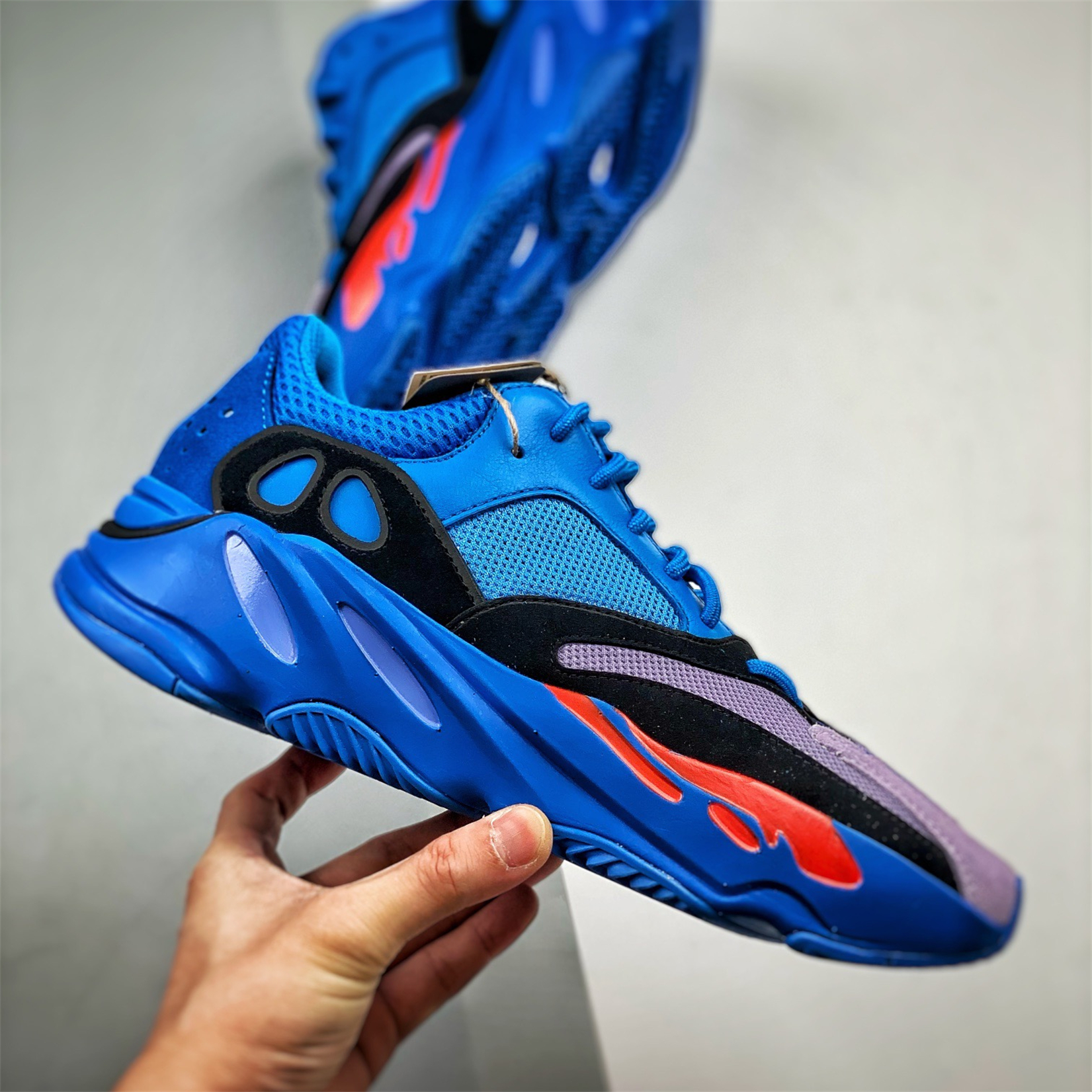 Unisex Yeezy Boost 700 Fashion Casual Shoes