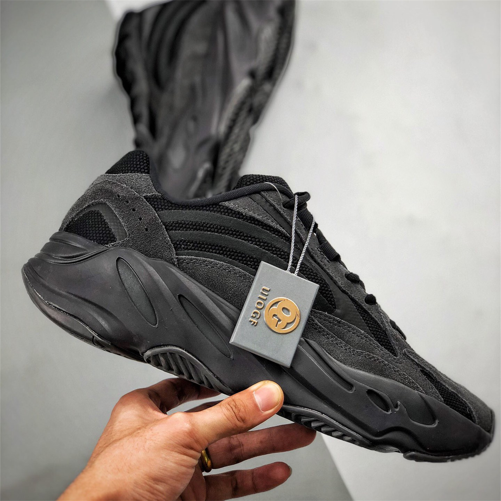 Unisex Yeezy Boost 700 Fashion Casual Shoes