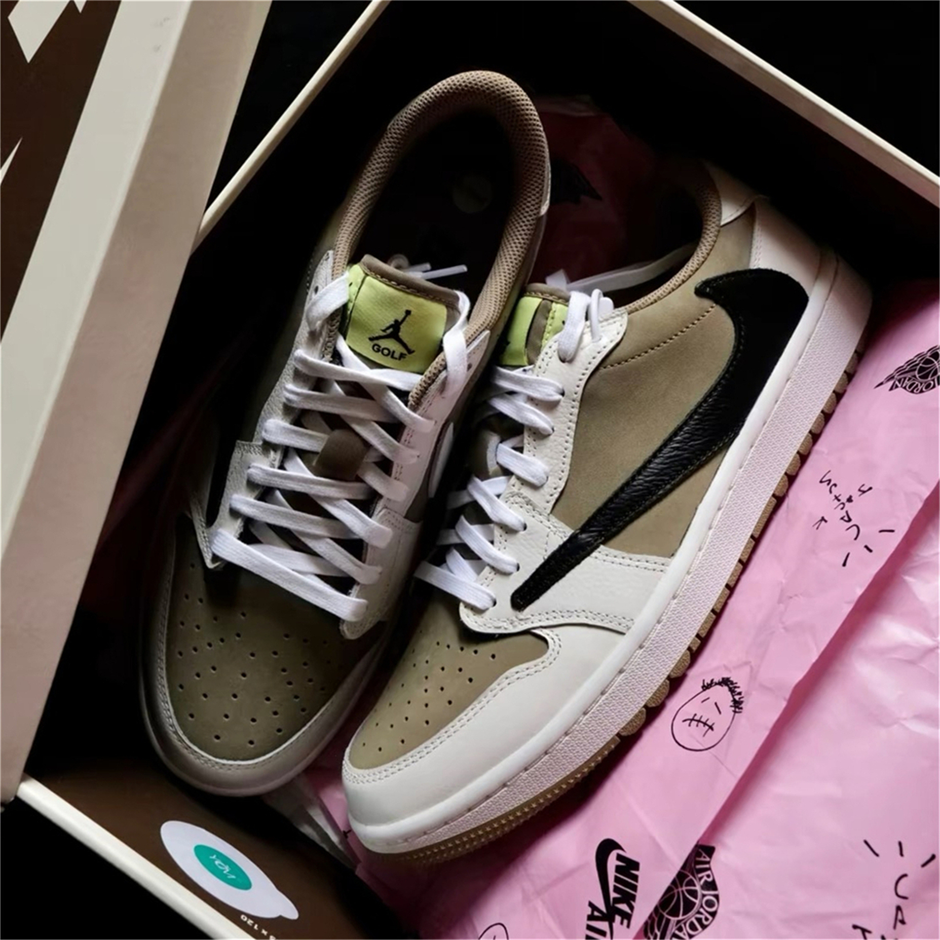 Air Jordan 1 Retro Low Basketball Shoes