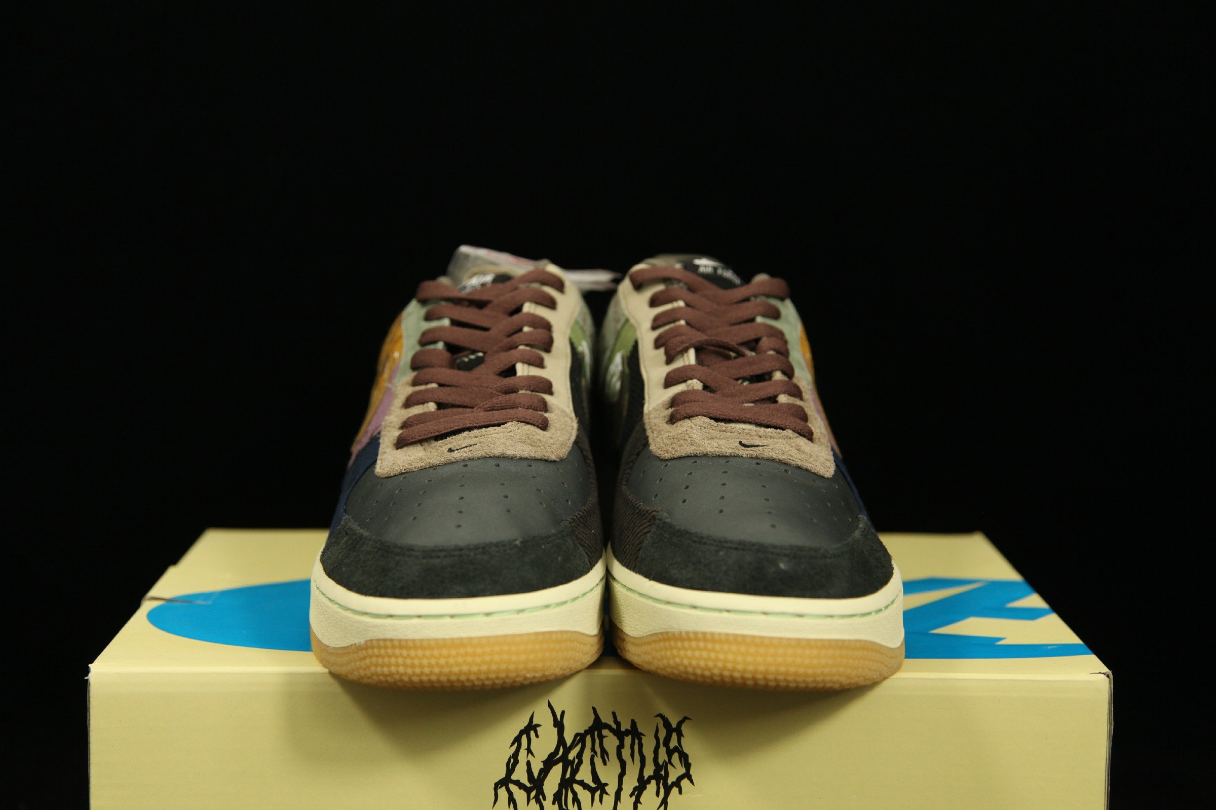 travis scott air force 1 without zipper