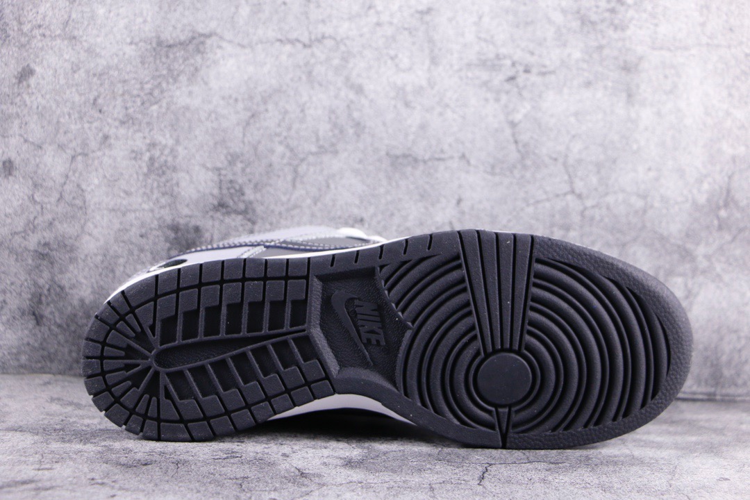 nike sb dunk lunar eclipse