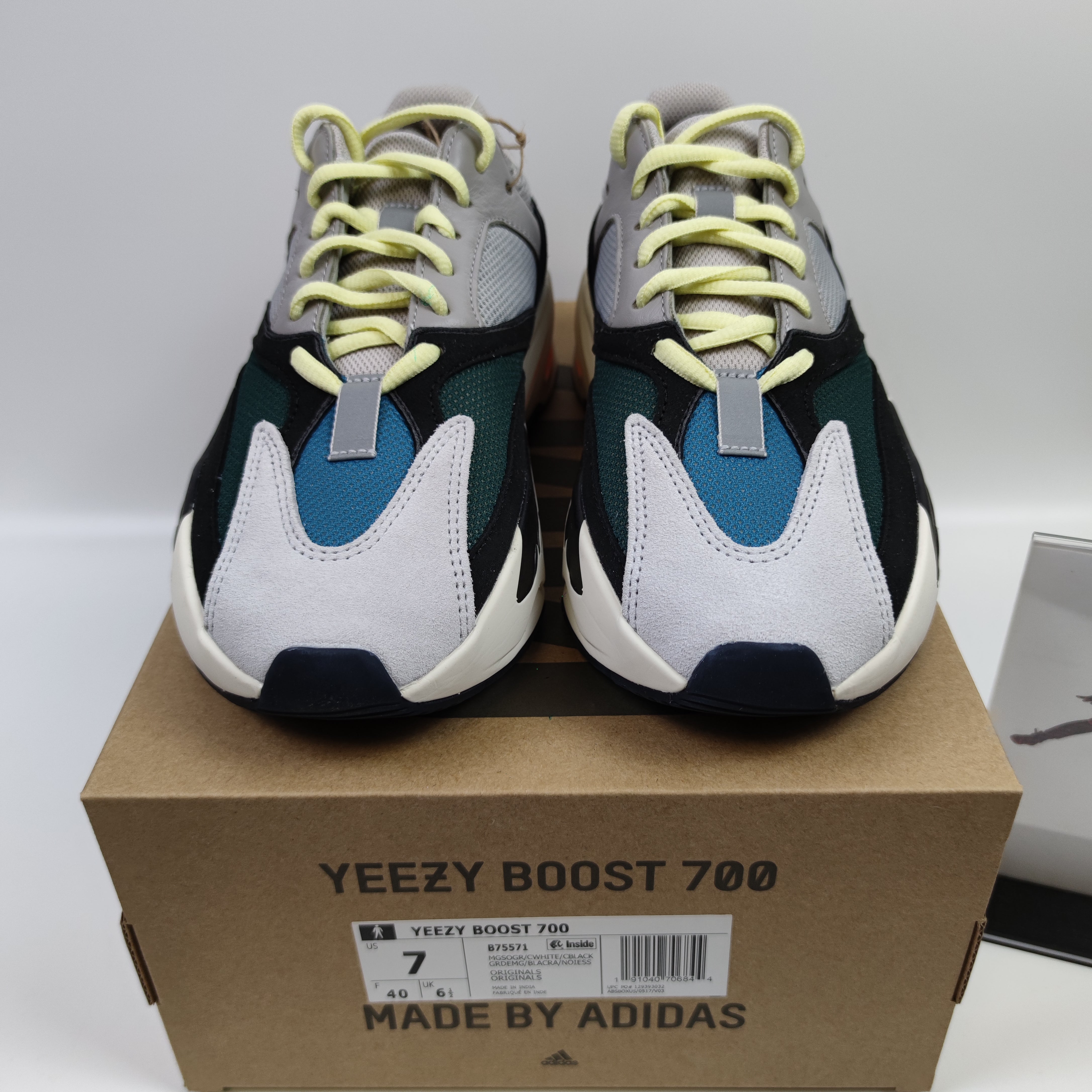 Adidas Originals Yeezy Boost 700 