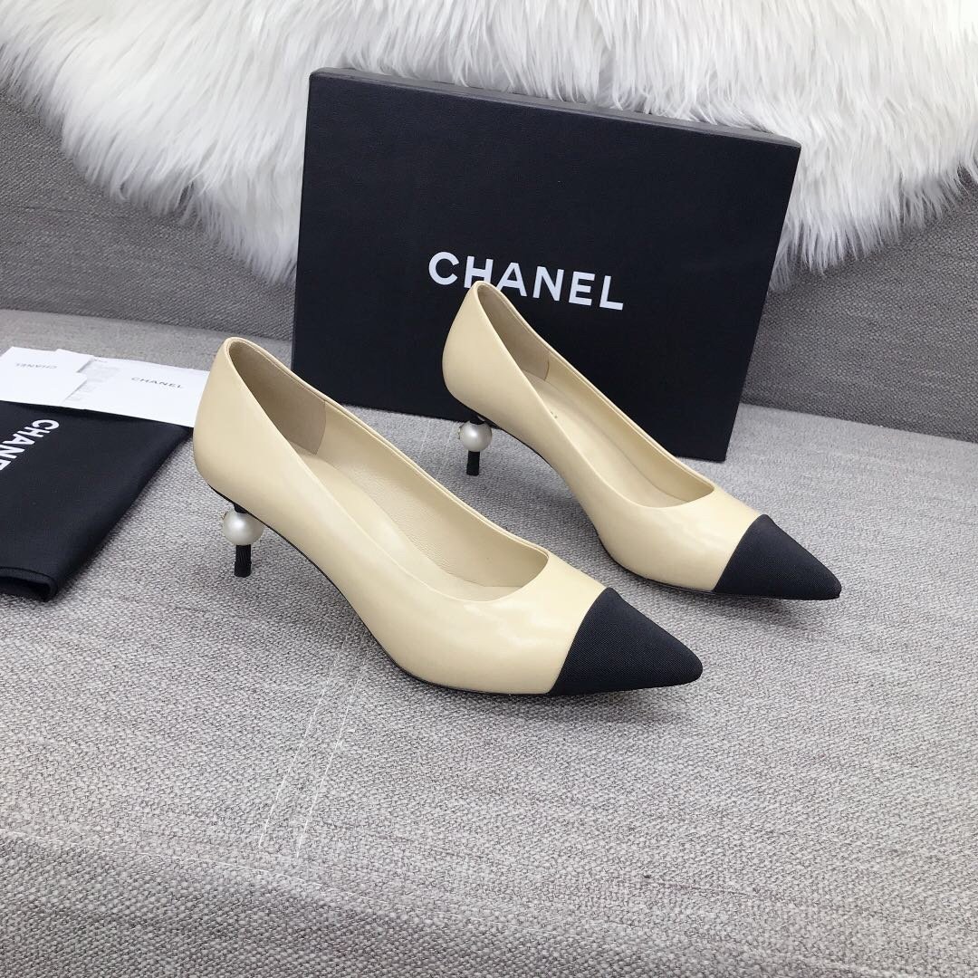 Chanel Womens Shoes Leather Pearls Pumps - TT8088