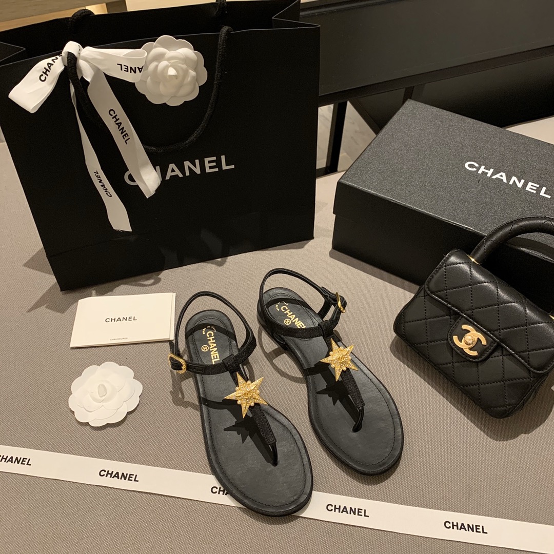 CHANEL SLIPPERS 36 - AAApurse