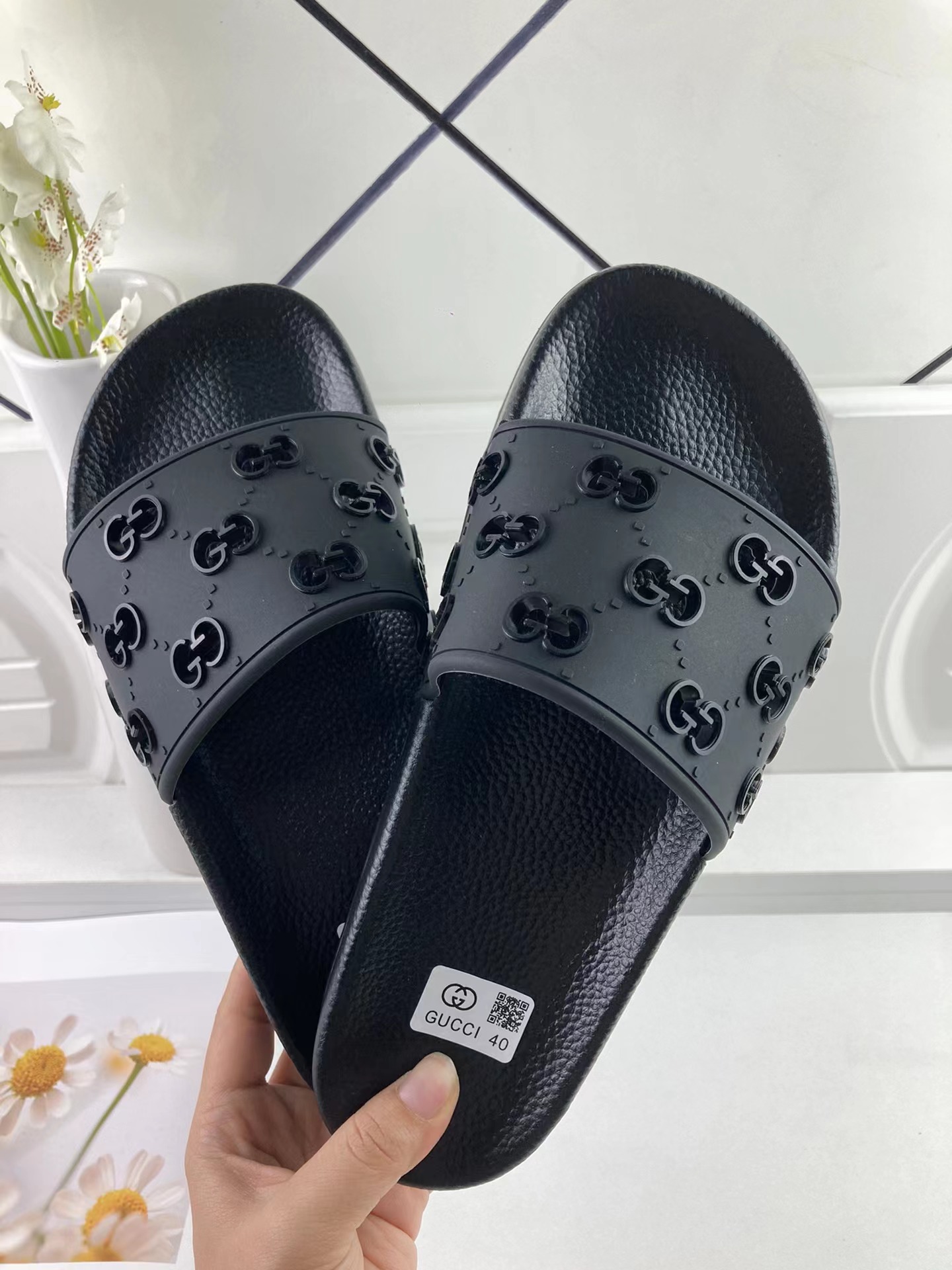 Gucci pool slides AAApurse