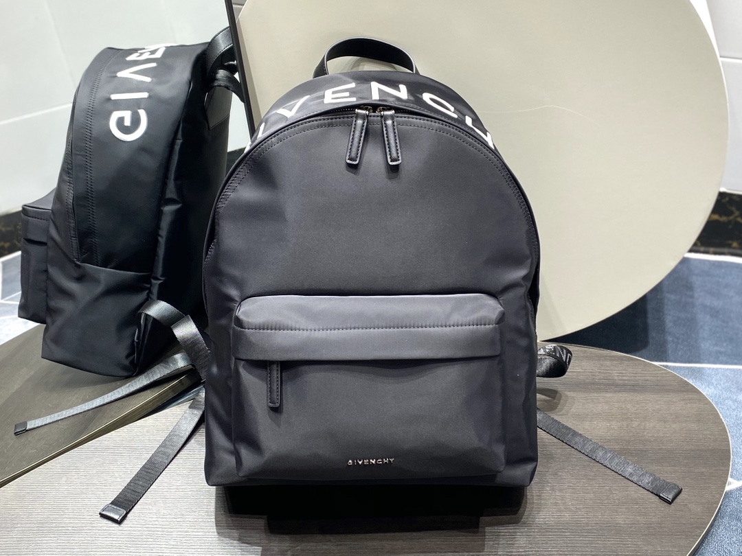 Givenchy Essentiel U Backpack Black For Men, Men's Backpacks 17in/43cm