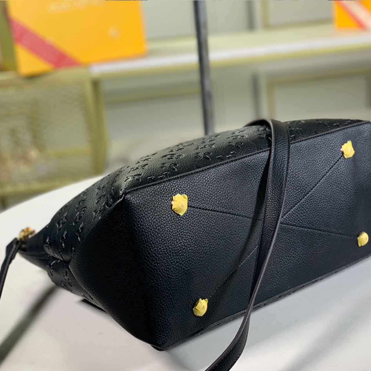Louis Vuitton LV Maida Hobo bag M45522黑色名媛网