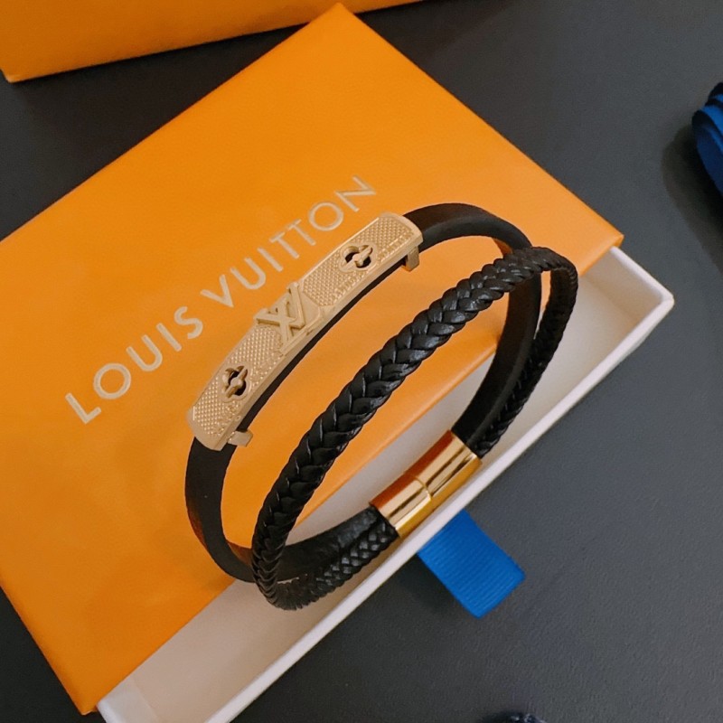 Louis Vuitton cowhide bracelet 🇷🇼 Couple's version