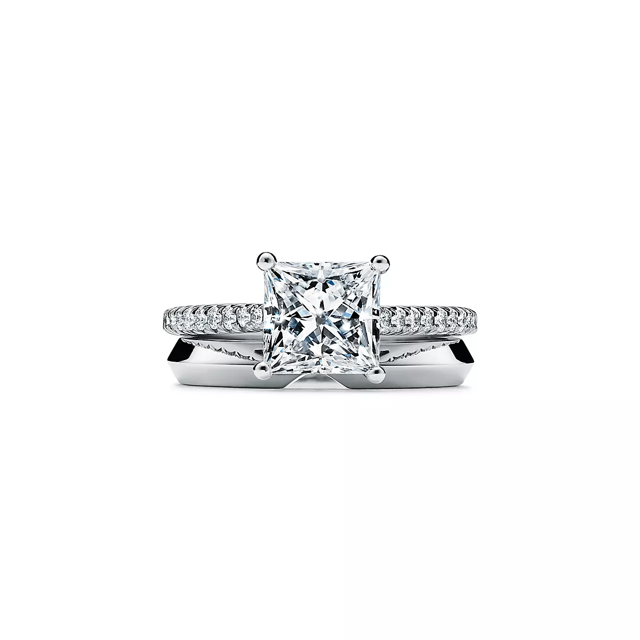 Novo® Princess-cut Engagement Ring with a Pavé-set Diamond Band in Platinum