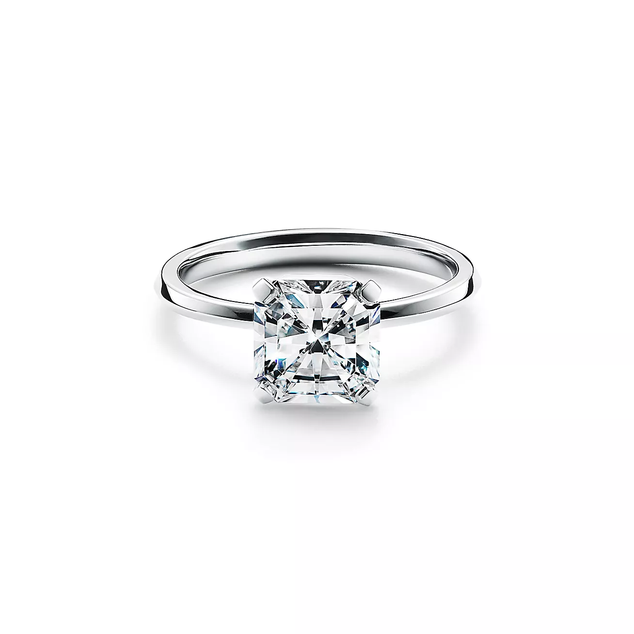Engagement Ring with a Tiffany True® Diamond in Platinum