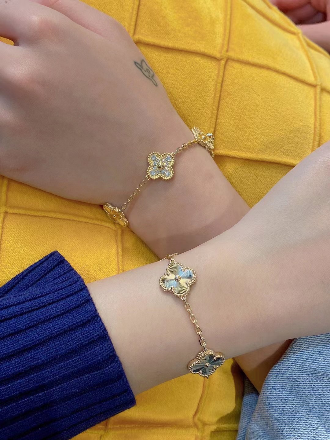 Van Cleef Bracelet Replica with 5 Motifs Discover Beauty