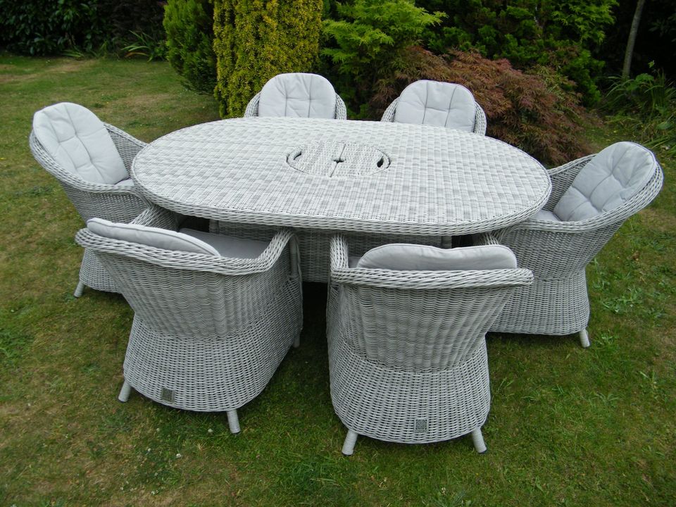 Stunning Maze Rattan 6 Seater Dining Set with Ice Bucket TESCO