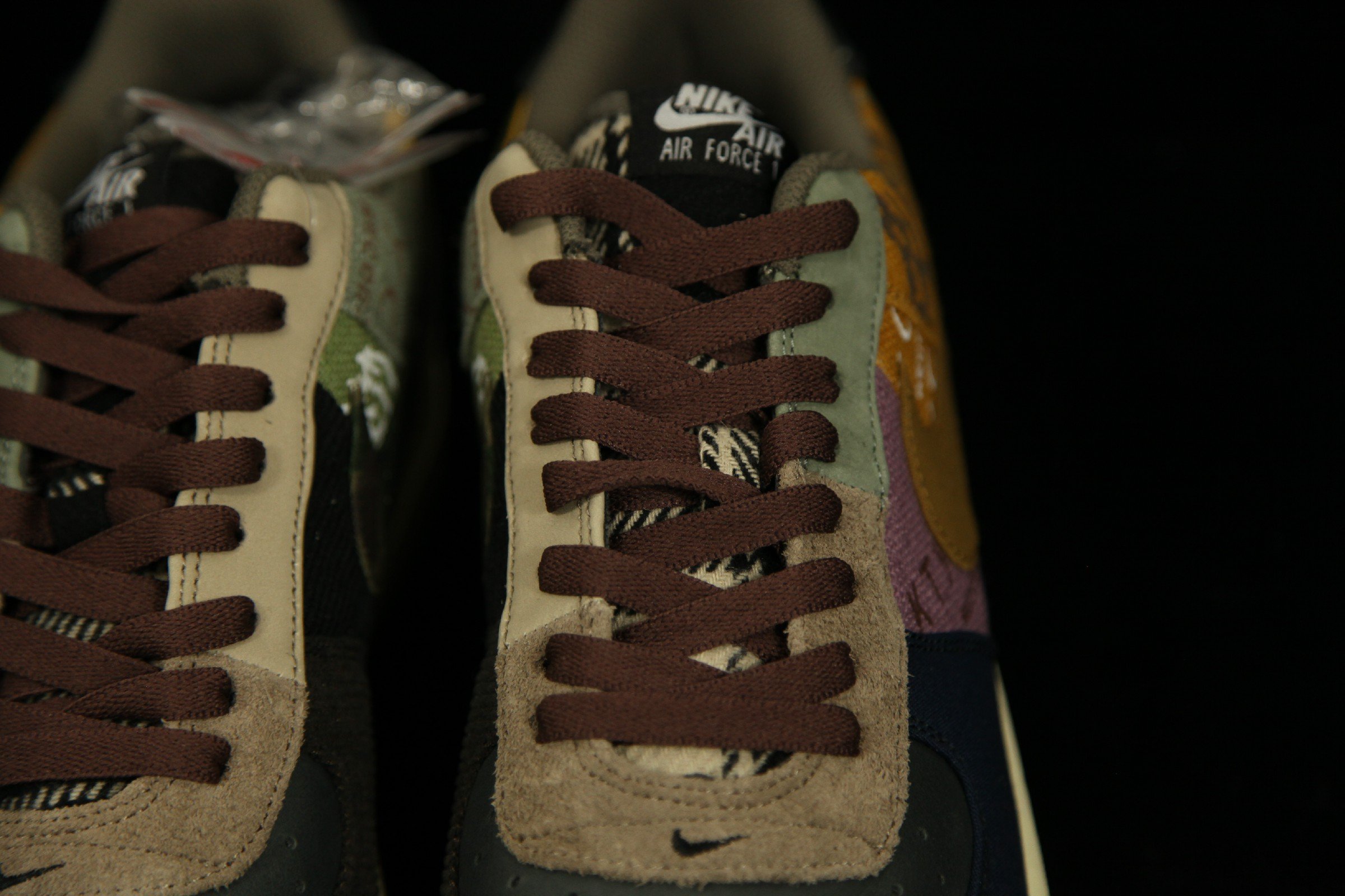 travis scott air force 1 zipper