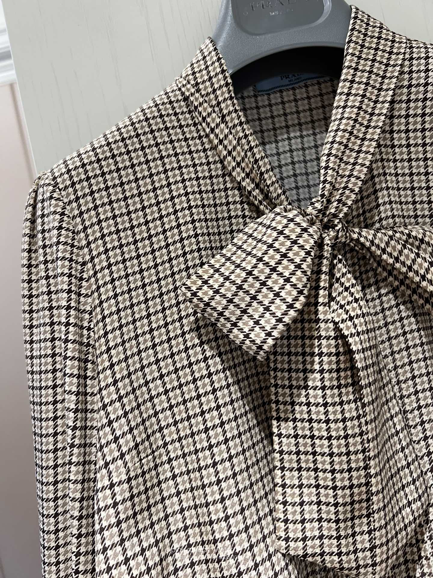 Jacquard crepe de chine shirt