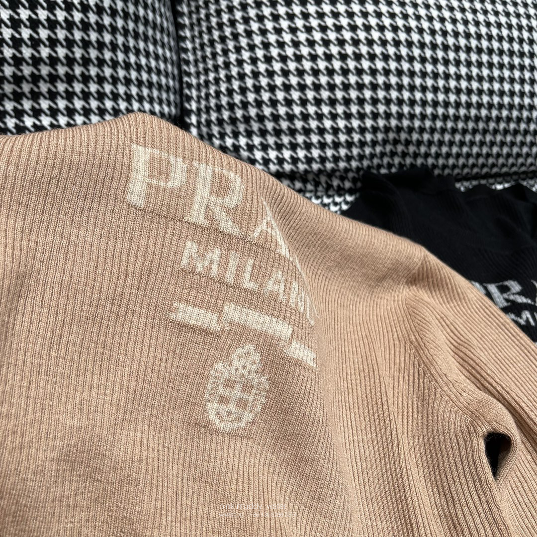 Wool, cashmere and lamé crew-neck sweater