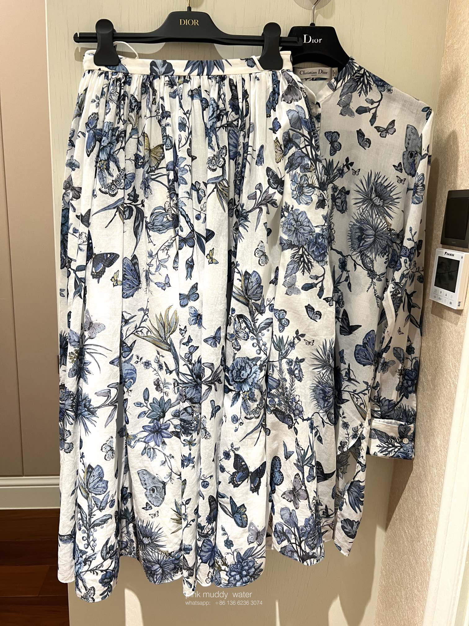 FLARED MID-LENGTH SKIRT