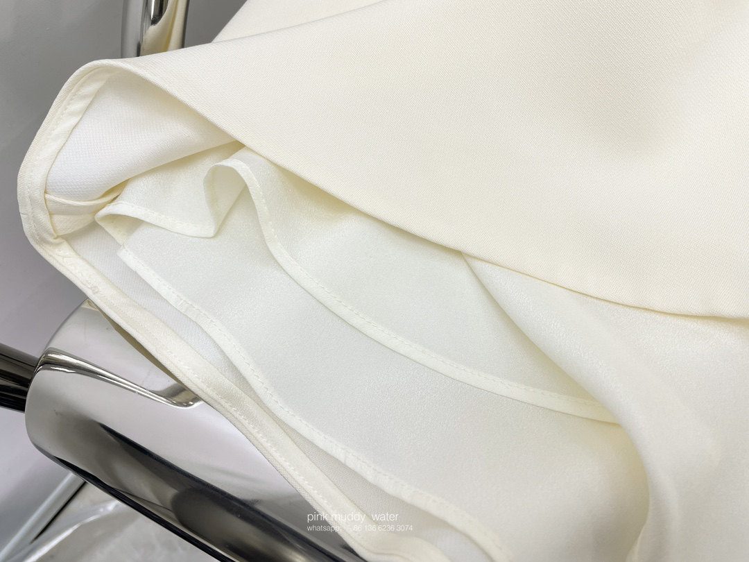 FITTED DRESS WITH 'CD' BUTTONS