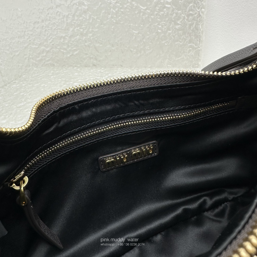 Nappa leather pocket bag