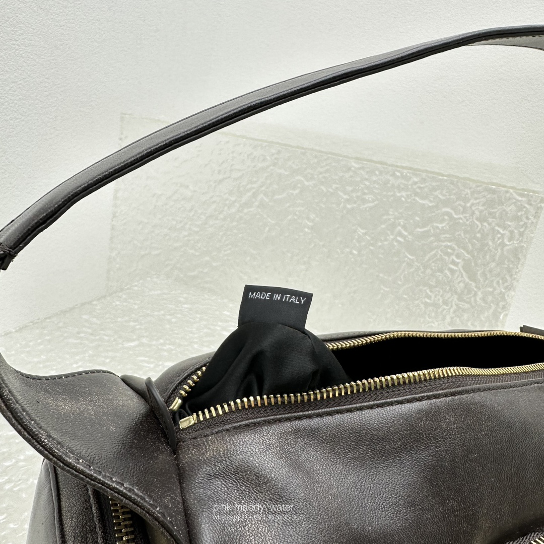 Nappa leather Pocket bag