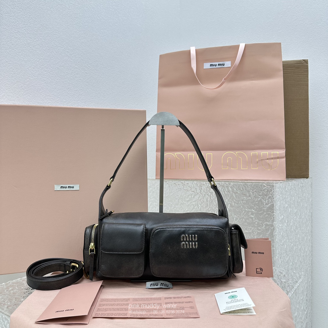 Nappa leather Pocket bag