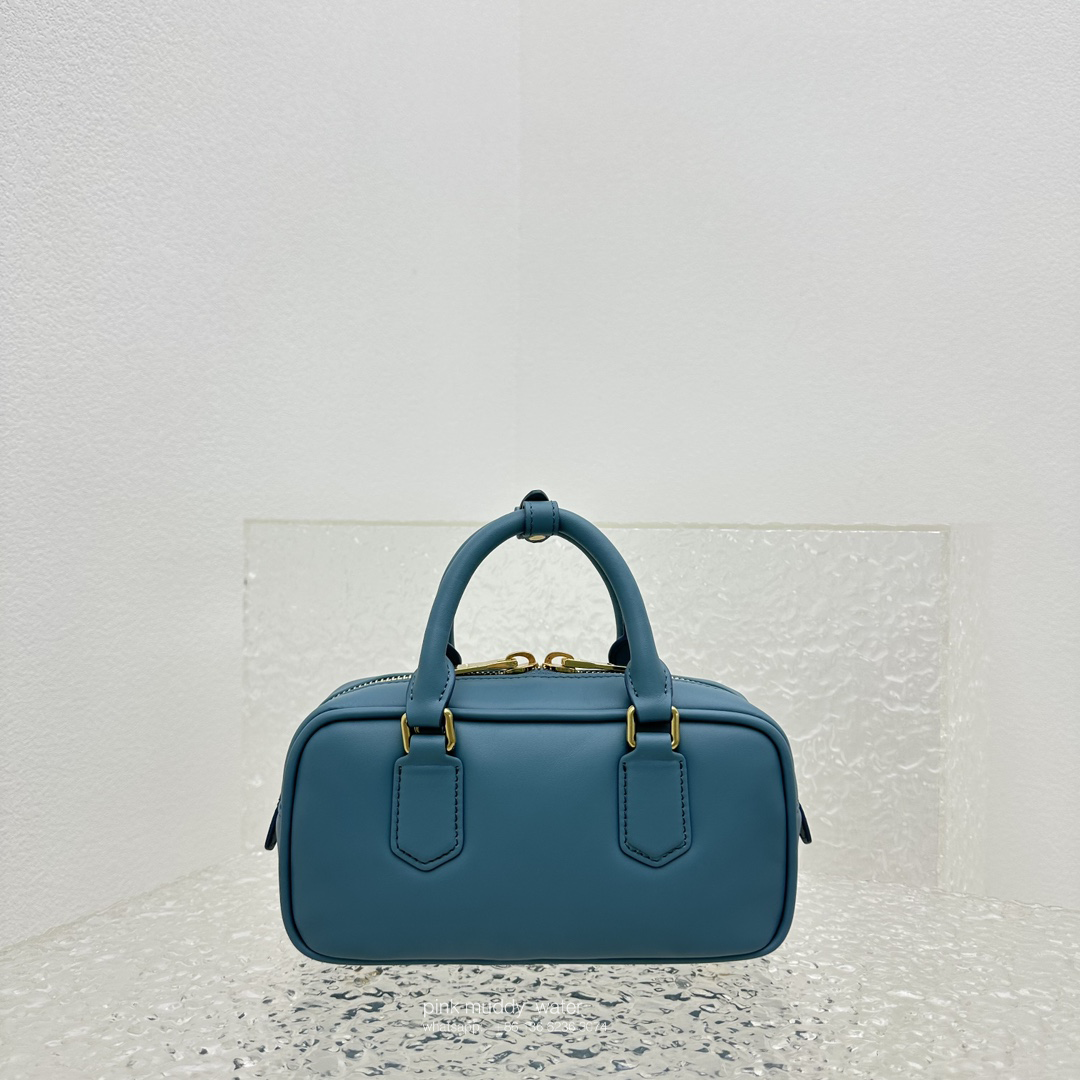 Arcadie leather handbag