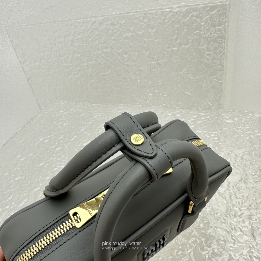 Arcadie leather handbag